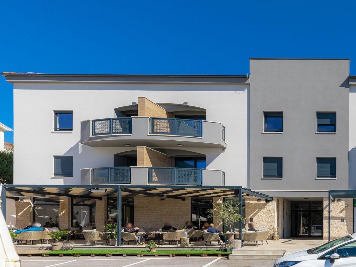 Apartment Wing 77 By Interhome Пула Екстериор снимка